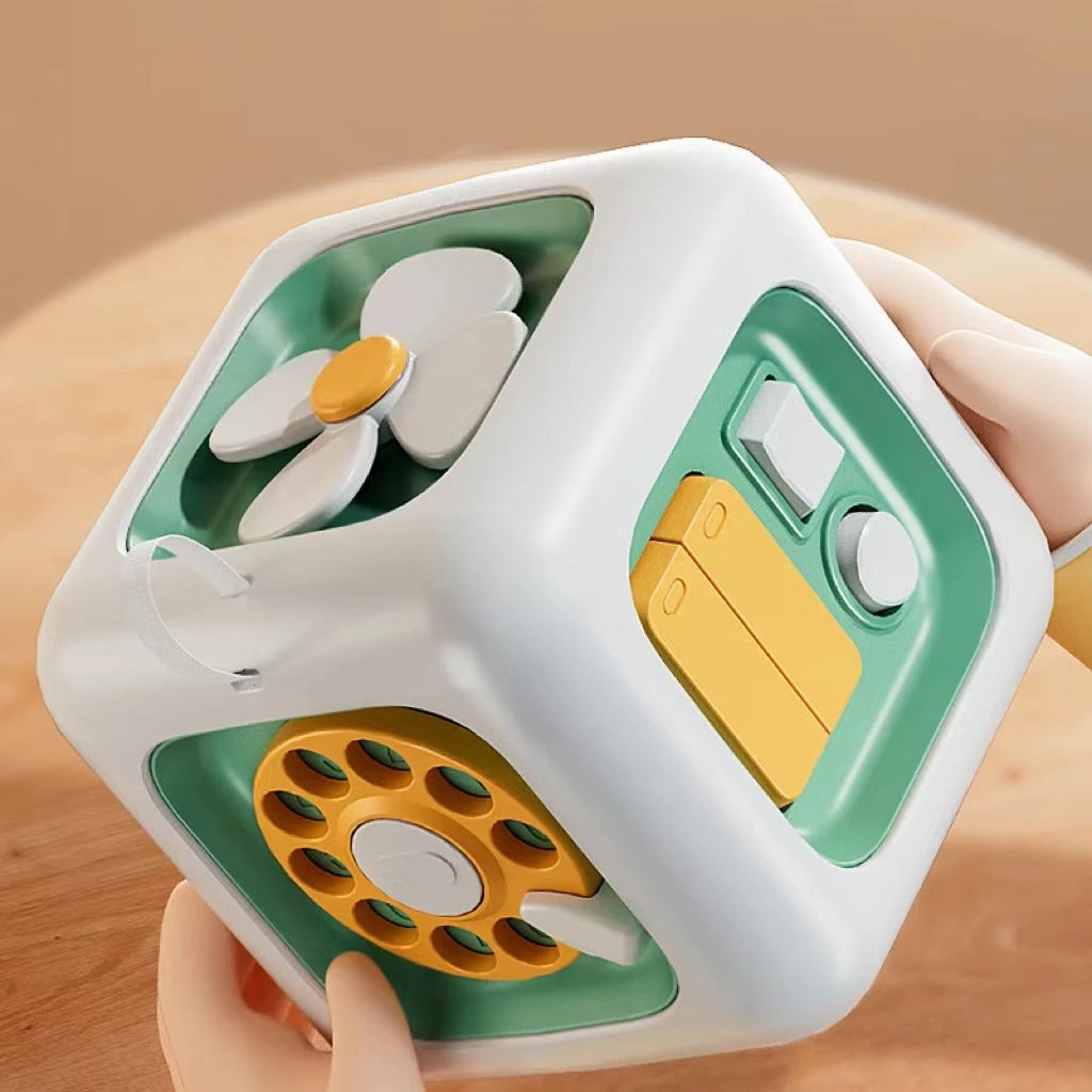 Cube d'activités 6 en 1